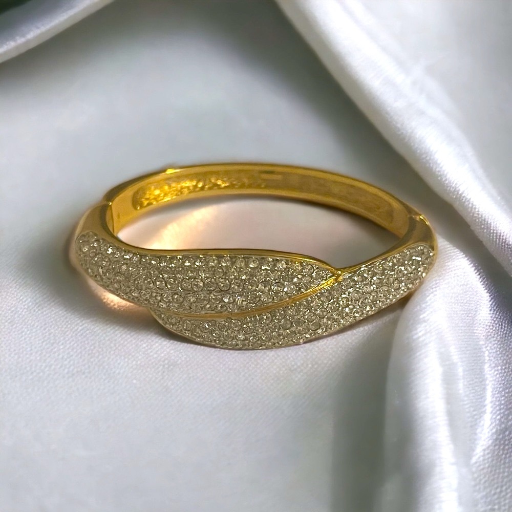 Vintage Gold Tone Bangle With Pave’ Design In The Front